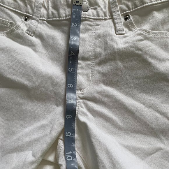 White High Rise Midi Shorts - Picture 5 of 7